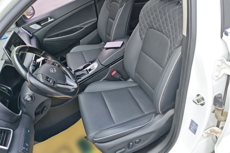 Used Hyundai Tucson 2019 280TGDi Dual-Clutch Two-Wheel Drive Smart Connect Version China V Standard Left Front Seat
