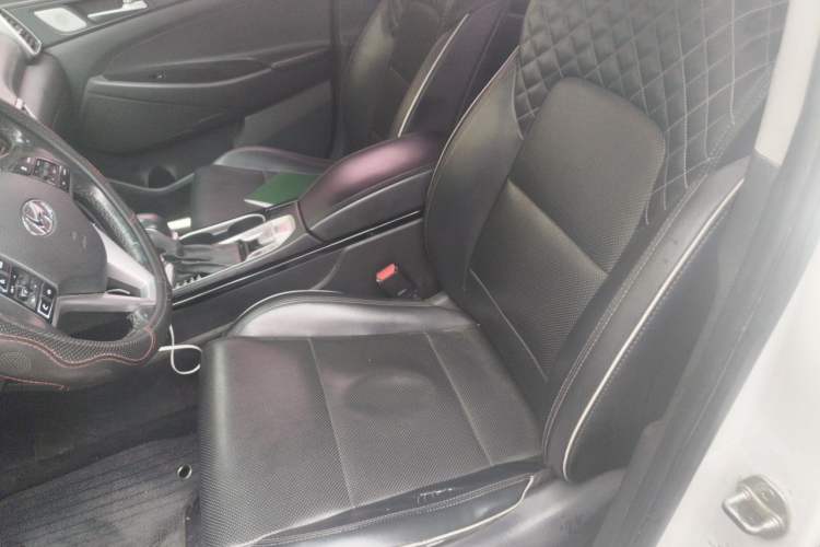 Used Hyundai Tucson 2019 280TGDi Dual-Clutch Two-Wheel Drive Fashion Edition China V Standard Left Front Seat