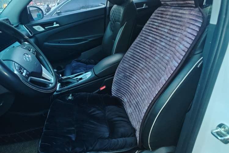 Used Hyundai Tucson 2019 280TGDi Dual-Clutch Two-Wheel Drive Fashion Edition China V Standard Left Front Seat