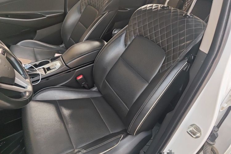 Used Hyundai Tucson 2019 280TGDi Dual-Clutch Two-Wheel Drive Fashion Edition China VI Standard Left Front Seat