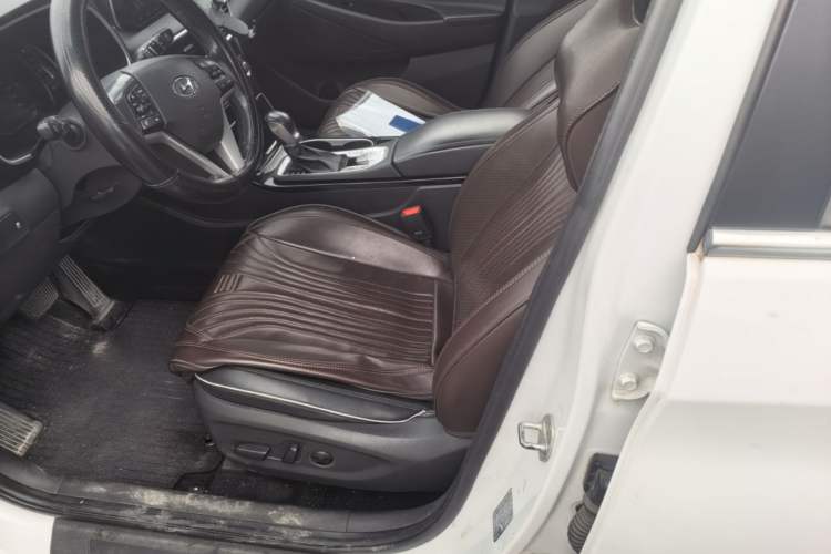 Used Hyundai Tucson 2019 280TGDi Dual-Clutch Two-Wheel Drive Fashion Edition China VI Standard Left Front Seat