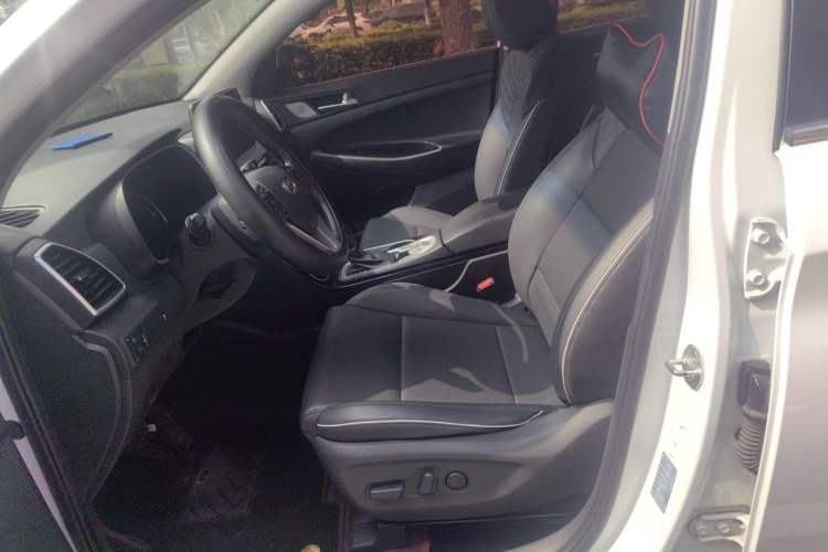 Used Hyundai Tucson 2019 280TGDi Dual-Clutch Two-Wheel Drive Fashion Edition China V Standard Left Front Seat