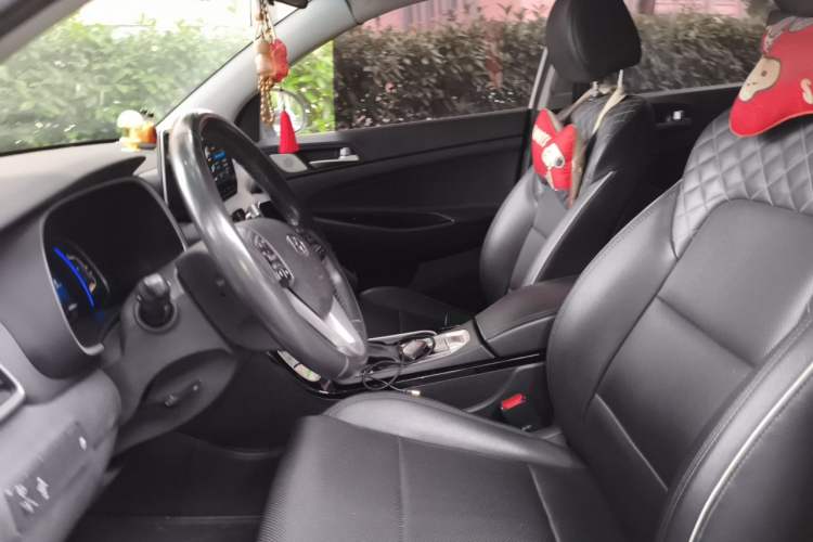 Used Hyundai Tucson 2019 280TGDi Dual-Clutch Two-Wheel Drive Fashion Edition China VI Standard Left Front Seat