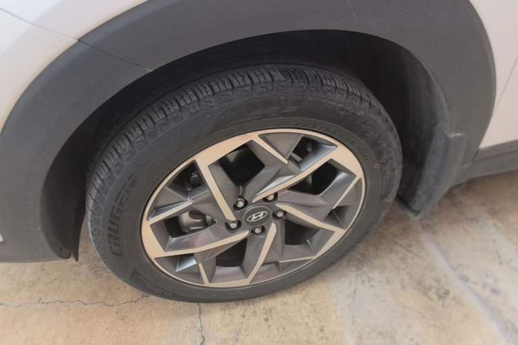 Used Hyundai Tucson 2019 280TGDi Dual-Clutch Two-Wheel Drive Smart Connect Version China VI Left Front Wheel Hub