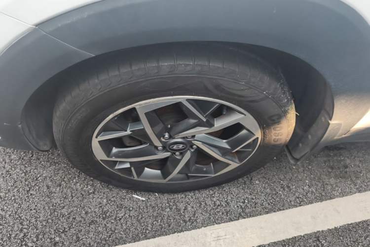 Used Hyundai Tucson 2019 280TGDi Dual-Clutch Two-Wheel Drive Fashion Edition China VI Standard Left Front Wheel Hub
