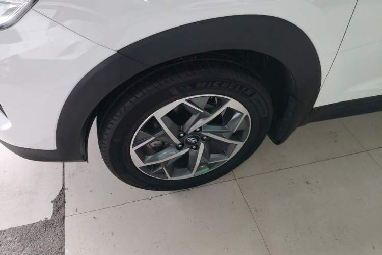 Used Hyundai Tucson 2019 280TGDi Dual-Clutch Two-Wheel Drive Fashion Edition China VI Standard Left Front Wheel Hub