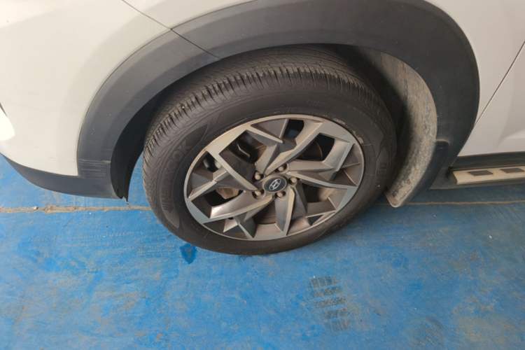 Used Hyundai Tucson 2019 280TGDi Dual-Clutch Two-Wheel Drive Fashion Edition China VI Standard Left Front Wheel Hub