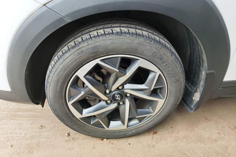 Used Hyundai Tucson 2019 280TGDi Dual-Clutch Two-Wheel Drive Luxury Edition China V Standard Left Front Wheel Hub