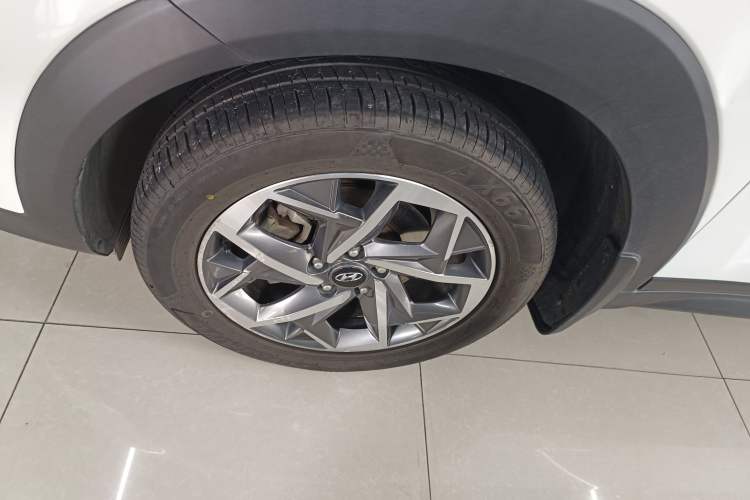 Used Hyundai Tucson 2019 280TGDi Dual-Clutch Two-Wheel Drive Fashion Edition China VI Standard Left Front Wheel Hub
