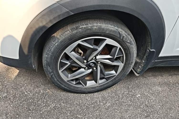 Used Hyundai Tucson 2019 280TGDi Dual-Clutch Two-Wheel Drive Smart Connect Version China VI Left Front Wheel Hub