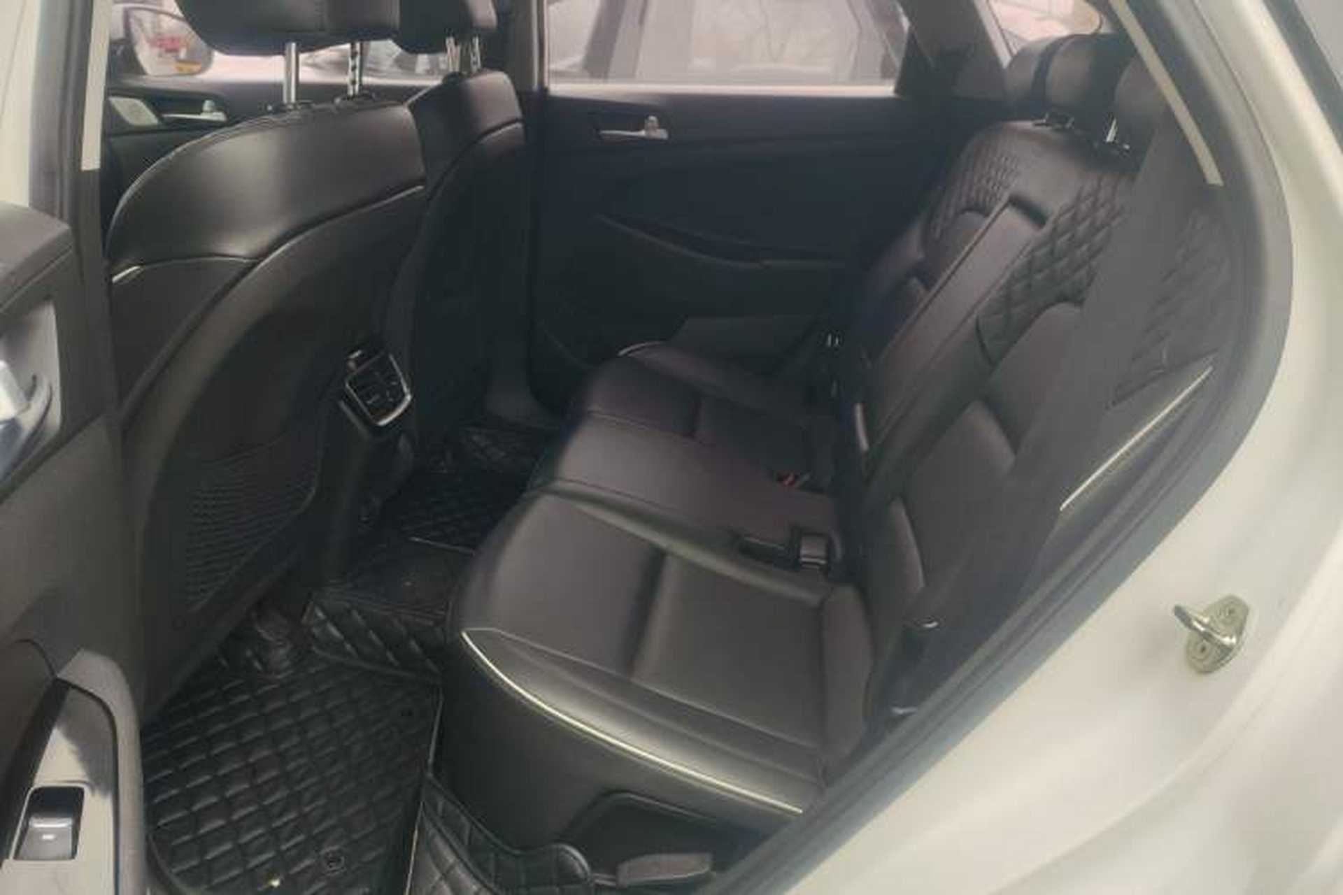 Used Hyundai Tucson 2019 280TGDi Dual-Clutch Two-Wheel Drive Fashion Edition China V Standard Left Rear Seat