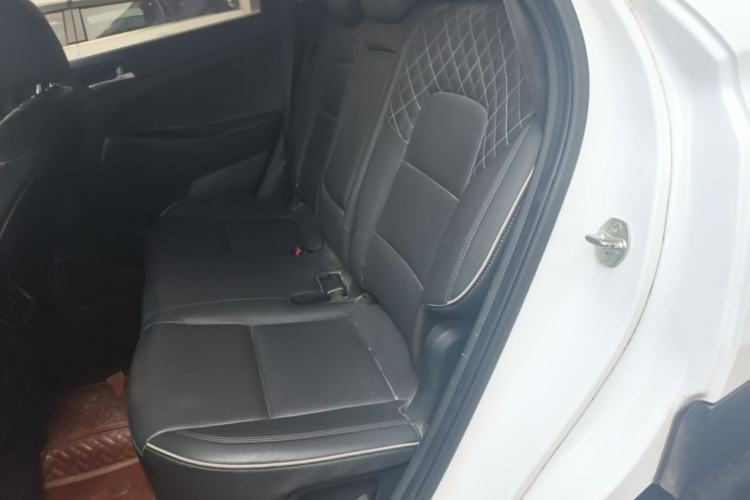 Used Hyundai Tucson 2019 280TGDi Dual-Clutch Two-Wheel Drive Fashion Edition China VI Standard Left Rear Seat