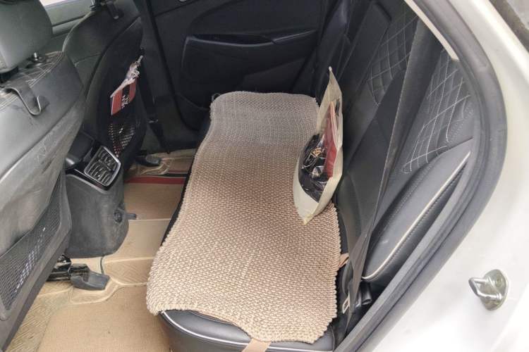 Used Hyundai Tucson 2019 280TGDi Dual-Clutch Two-Wheel Drive Fashion Edition China V Standard Left Rear Seat