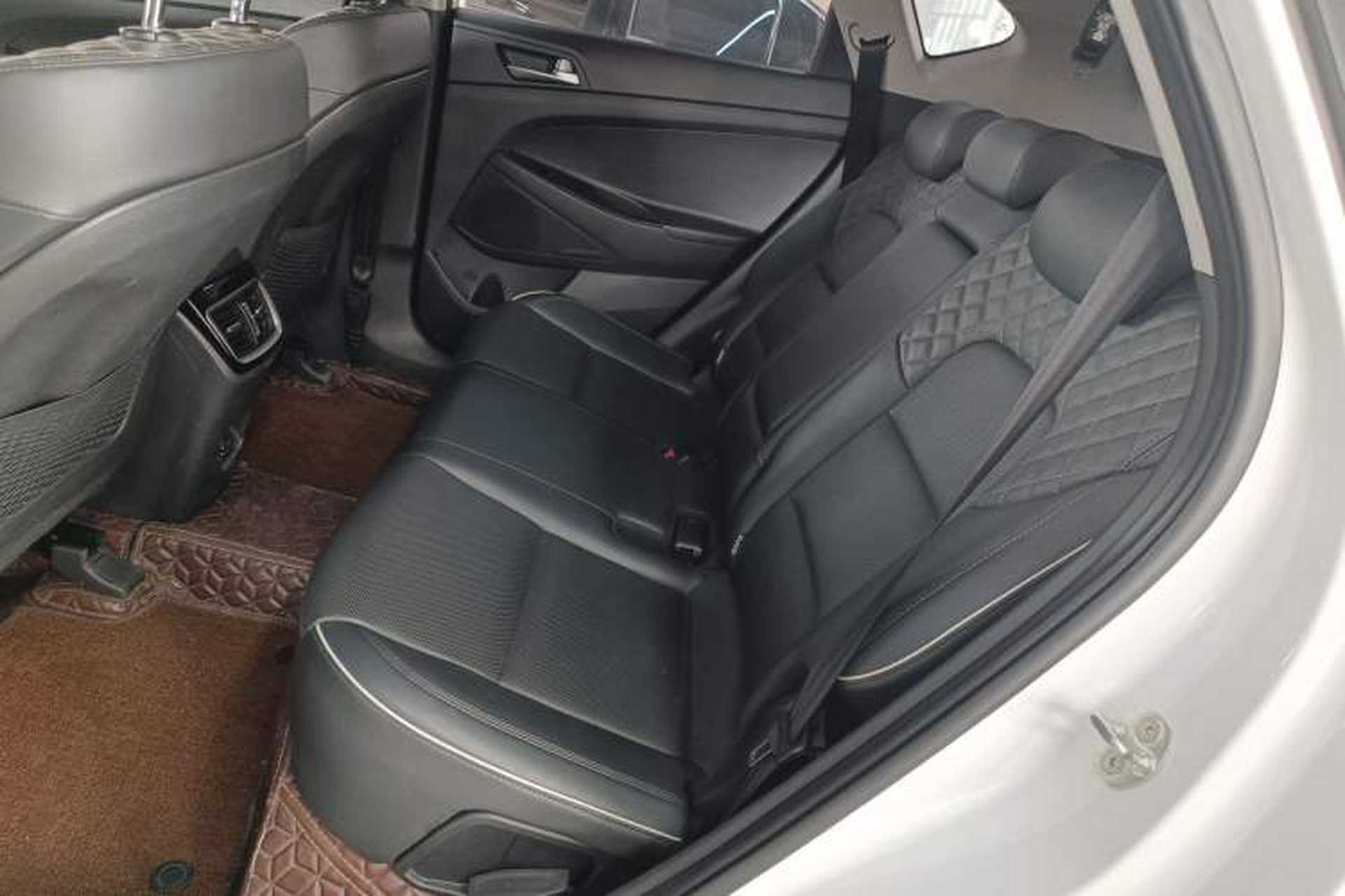 Used Hyundai Tucson 2019 280TGDi Dual-Clutch Two-Wheel Drive Fashion Edition China VI Standard Left Rear Seat