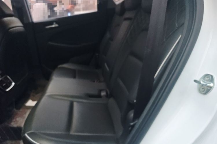 Used Hyundai Tucson 2019 280TGDi Dual-Clutch Two-Wheel Drive Fashion Edition China V Standard Left Rear Seat