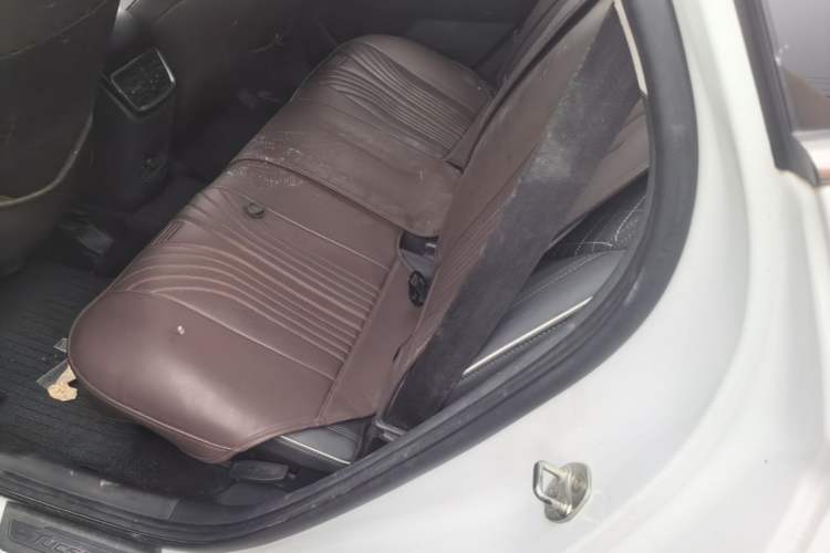Used Hyundai Tucson 2019 280TGDi Dual-Clutch Two-Wheel Drive Fashion Edition China VI Standard Left Rear Seat
