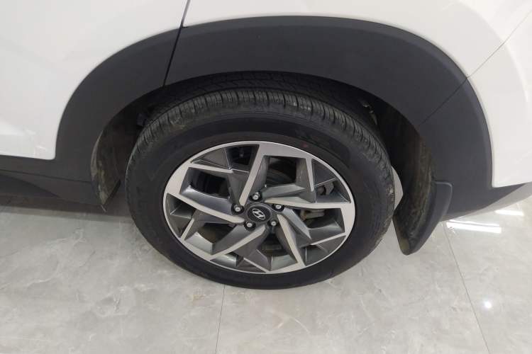 Used Hyundai Tucson 2019 280TGDi Dual-Clutch Two-Wheel Drive Fashion Edition China VI Standard Left Rear Wheel Hub