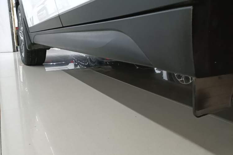Used Hyundai Tucson 2019 280TGDi Dual-Clutch Two-Wheel Drive Fashion Edition China VI Standard Left Side Sill