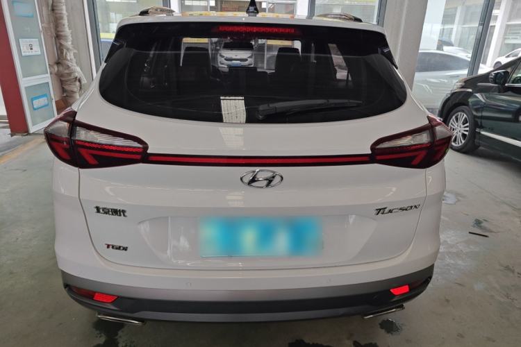 Used Hyundai Tucson 2019 280TGDi Dual-Clutch Two-Wheel Drive Fashion Edition China VI Standard Rear
