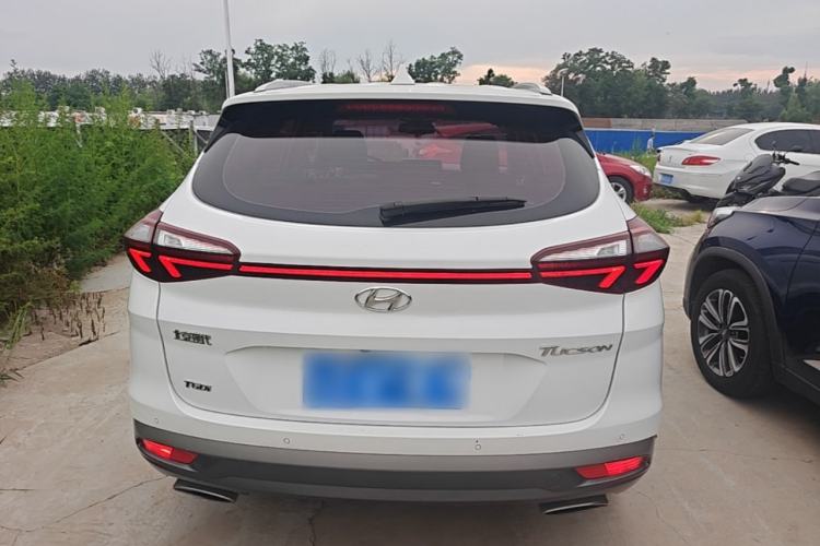 Used Hyundai Tucson 2019 280TGDi Dual-Clutch Two-Wheel Drive Smart Connect Version China V Standard Rear