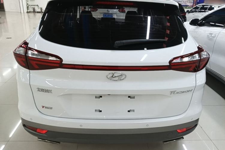 Used Hyundai Tucson 2019 280TGDi Dual-Clutch Two-Wheel Drive Fashion Edition China VI Standard Rear