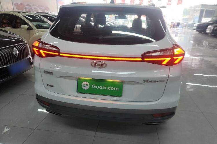 Used Hyundai Tucson 2019 280TGDi Dual-Clutch Two-Wheel Drive Fashion Edition China VI Standard Rear