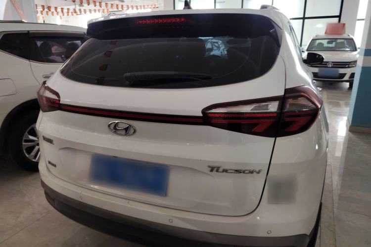 Used Hyundai Tucson 2019 280TGDi Dual-Clutch Two-Wheel Drive Fashion Edition China VI Standard Rear