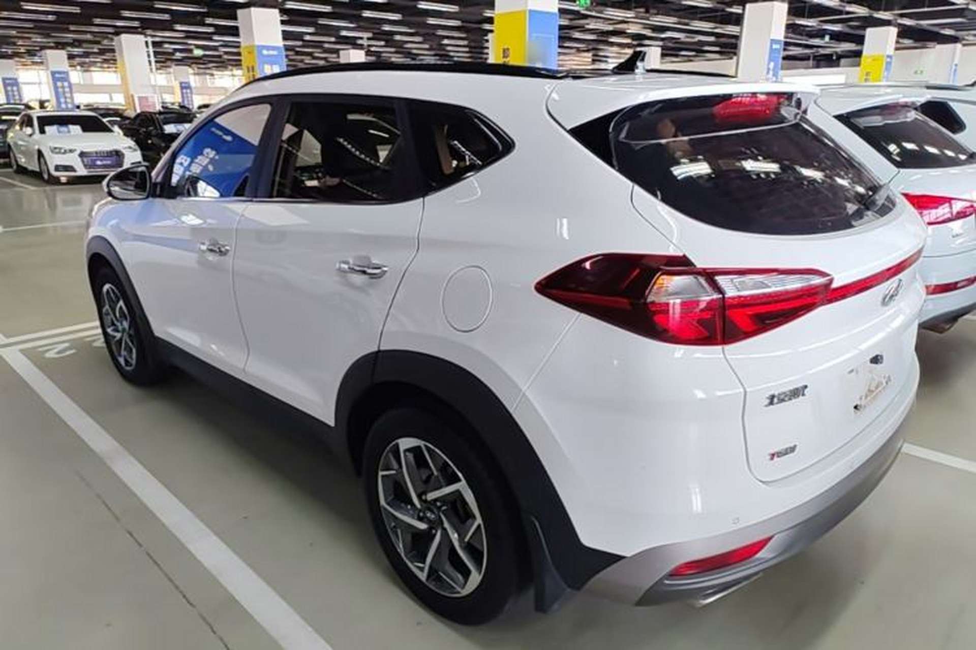 Used Hyundai Tucson 2019 280TGDi Dual-Clutch Two-Wheel Drive Fashion Edition China VI Standard Rear Left 45 Deg