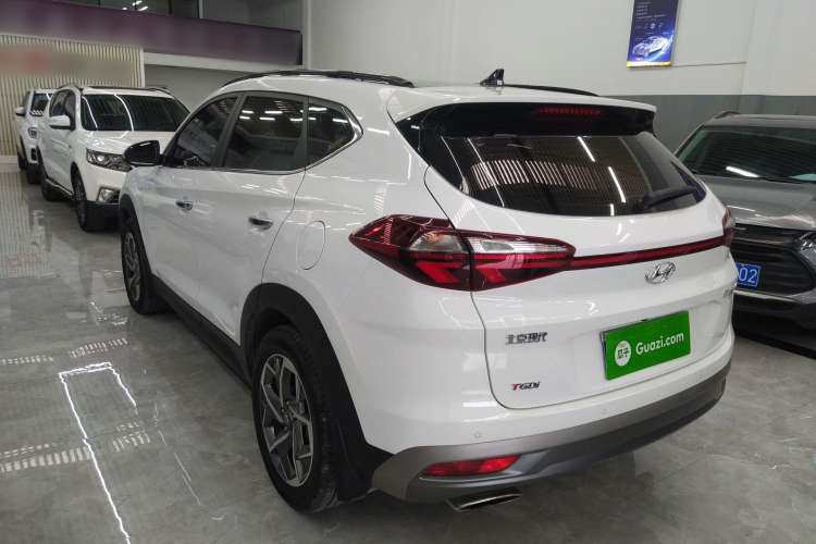 Used Hyundai Tucson 2019 280TGDi Dual-Clutch Two-Wheel Drive Fashion Edition China VI Standard Rear Left 45 Deg