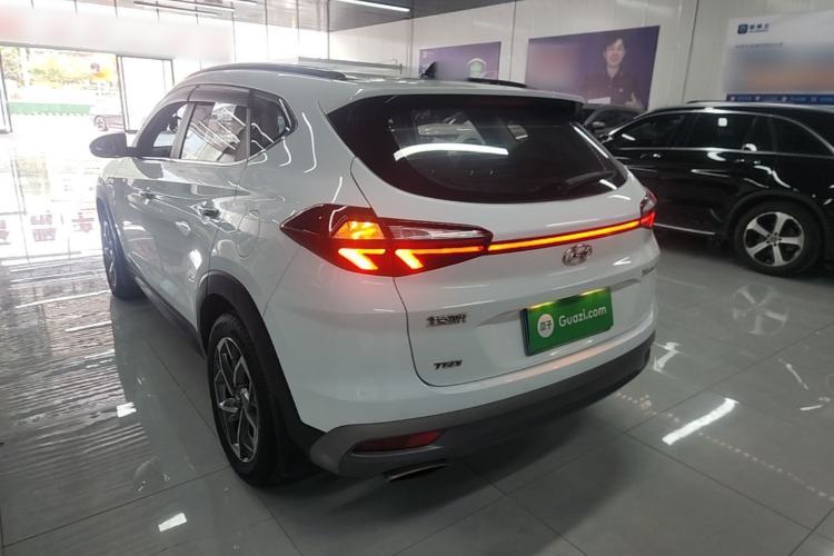 Used Hyundai Tucson 2019 280TGDi Dual-Clutch Two-Wheel Drive Fashion Edition China VI Standard Rear Left 45 Deg