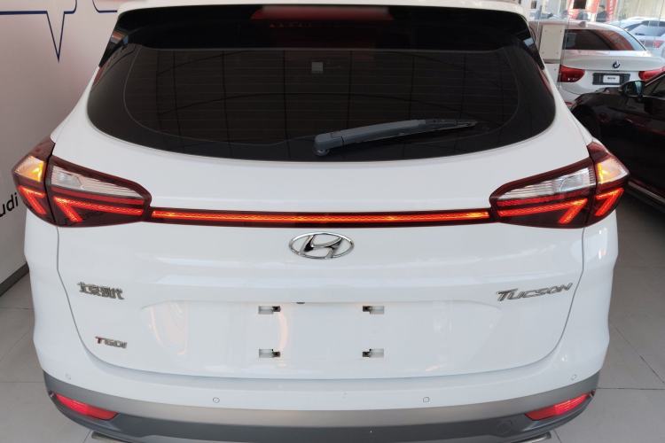 Used Hyundai Tucson 2019 280TGDi Dual-Clutch Two-Wheel Drive Smart Connect Version China VI Rear