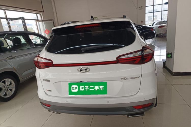 Used Hyundai Tucson 2019 280TGDi Dual-Clutch Two-Wheel Drive Fashion Edition China VI Standard Rear