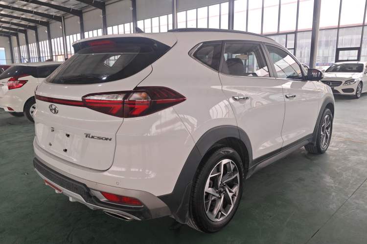 Used Hyundai Tucson 2019 280TGDi Dual-Clutch Two-Wheel Drive Fashion Edition China VI Standard Rear Right 45 Deg