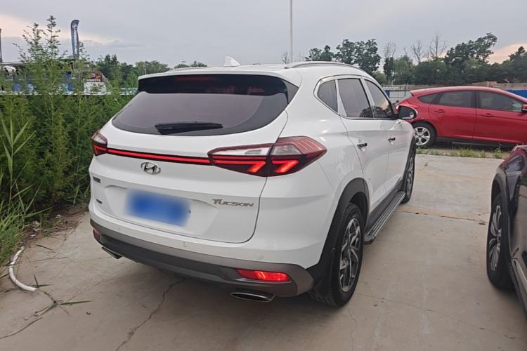 Used Hyundai Tucson 2019 280TGDi Dual-Clutch Two-Wheel Drive Smart Connect Version China V Standard Rear Right 45 Deg