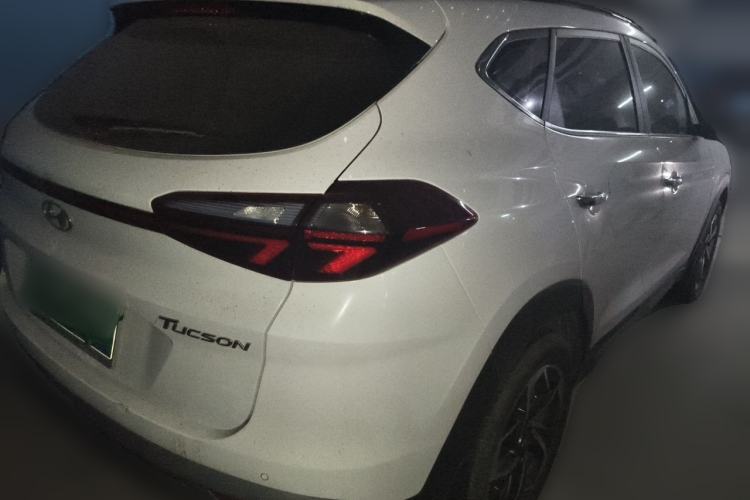 Used Hyundai Tucson 2019 280TGDi Dual-Clutch Two-Wheel Drive Fashion Edition China VI Standard Rear Right 45 Deg