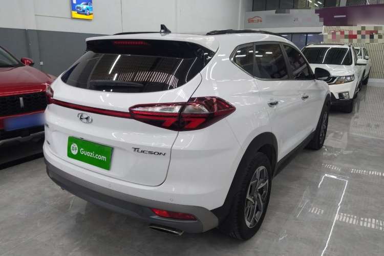 Used Hyundai Tucson 2019 280TGDi Dual-Clutch Two-Wheel Drive Fashion Edition China VI Standard Rear Right 45 Deg