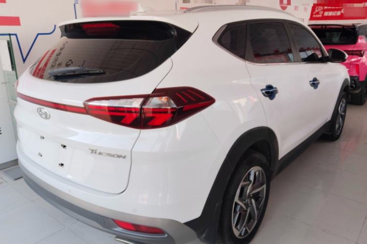 Used Hyundai Tucson 2019 280TGDi Dual-Clutch Two-Wheel Drive Smart Connect Version China VI Rear Right 45 Deg