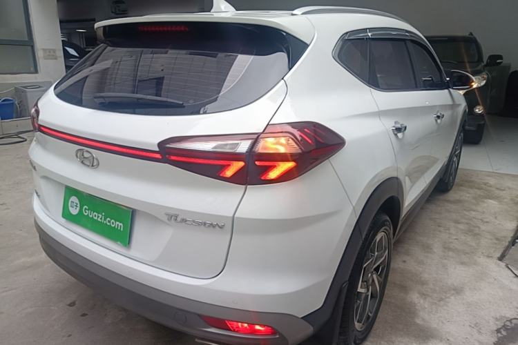 Used Hyundai Tucson 2019 280TGDi Dual-Clutch Two-Wheel Drive Smart Connect Version China V Standard Rear Right 45 Deg
