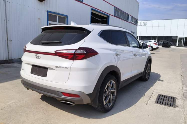 Used Hyundai Tucson 2019 280TGDi Dual-Clutch Two-Wheel Drive Smart Connect Version China V Standard Rear Right 45 Deg