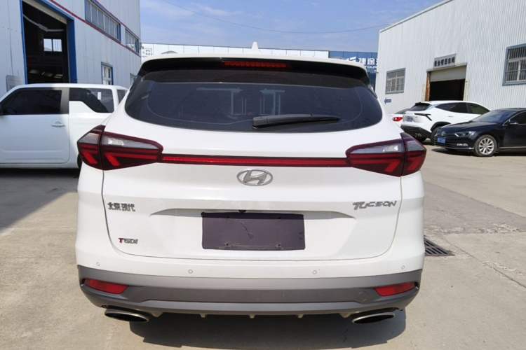 Used Hyundai Tucson 2019 280TGDi Dual-Clutch Two-Wheel Drive Smart Connect Version China V Standard Rear