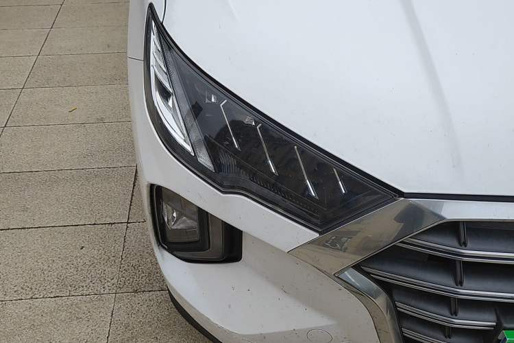 Used Hyundai Tucson 2019 280TGDi Dual-Clutch Two-Wheel Drive Fashion Edition China VI Standard Right Front Headlight