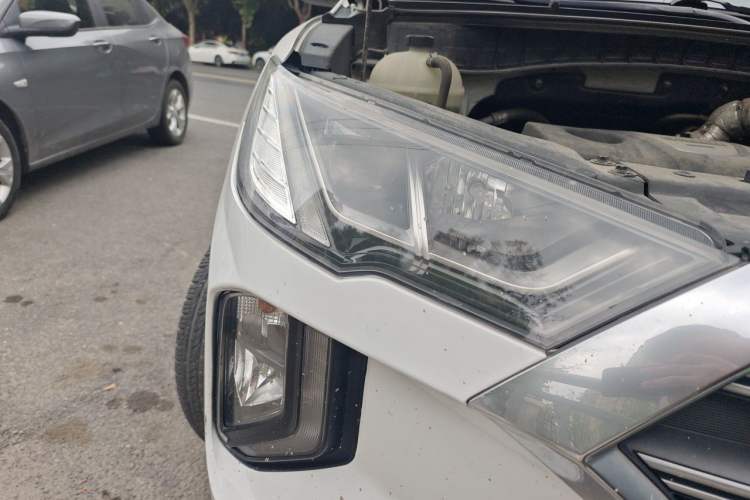 Used Hyundai Tucson 2019 280TGDi Dual-Clutch Two-Wheel Drive Smart Connect Version China V Standard Right Front Headlight