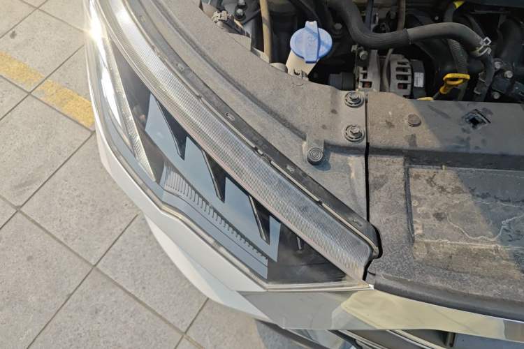 Used Hyundai Tucson 2019 280TGDi Dual-Clutch Two-Wheel Drive Fashion Edition China VI Standard Right Front Headlight