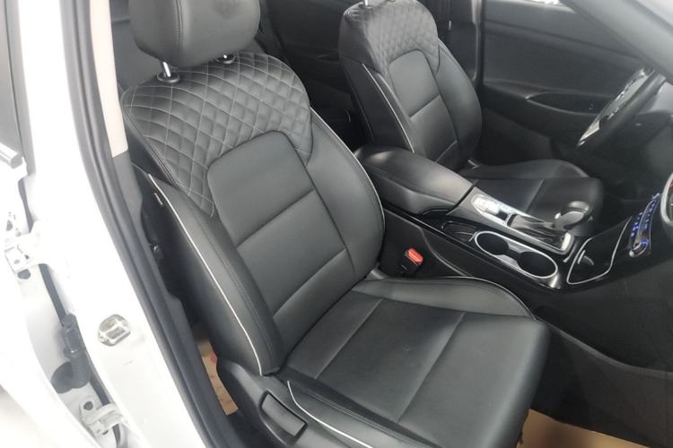 Used Hyundai Tucson 2019 280TGDi Dual-Clutch Two-Wheel Drive Fashion Edition China VI Standard Right Front Seat