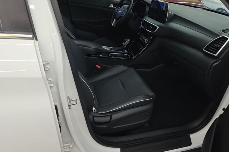 Used Hyundai Tucson 2019 280TGDi Dual-Clutch Two-Wheel Drive Fashion Edition China V Standard Right Front Seat