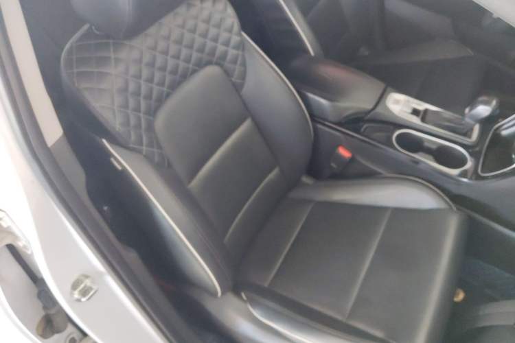 Used Hyundai Tucson 2019 280TGDi Dual-Clutch Two-Wheel Drive Smart Connect Version China VI Right Front Seat