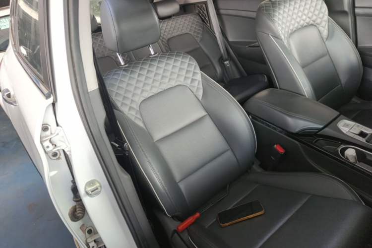 Used Hyundai Tucson 2019 280TGDi Dual-Clutch Two-Wheel Drive Fashion Edition China VI Standard Right Front Seat