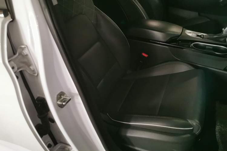 Used Hyundai Tucson 2019 280TGDi Dual-Clutch Two-Wheel Drive Fashion Edition China VI Standard Right Front Seat