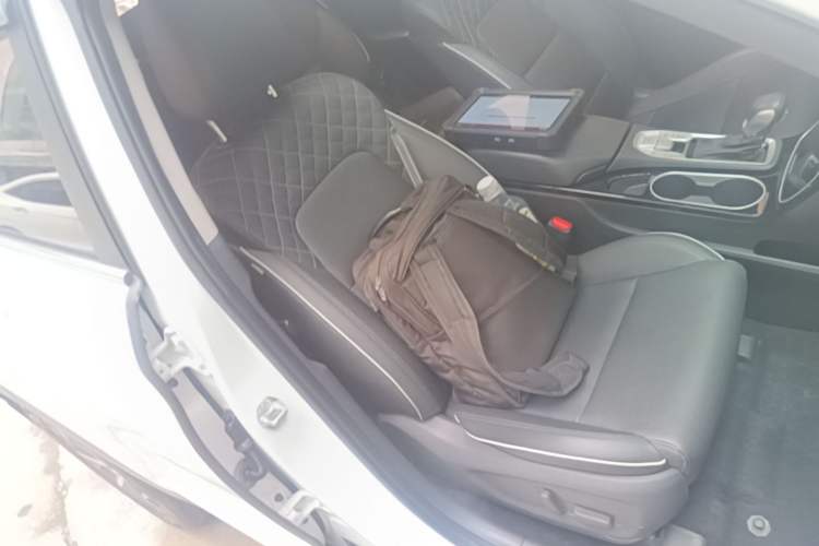 Used Hyundai Tucson 2019 280TGDi Dual-Clutch Two-Wheel Drive Smart Connect Version China V Standard Right Front Seat
