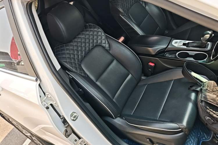 Used Hyundai Tucson 2019 280TGDi Dual-Clutch Two-Wheel Drive Smart Connect Version China VI Right Front Seat